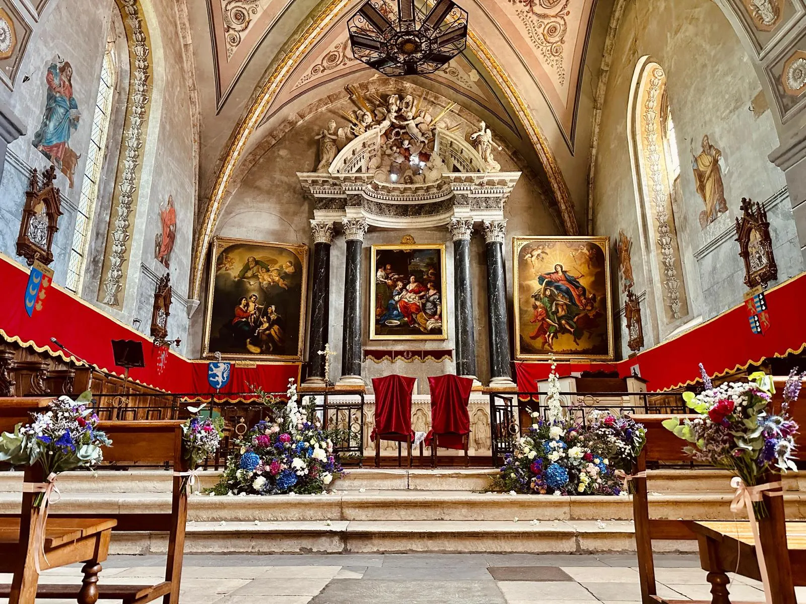 Décoration florale de cérémonie au château