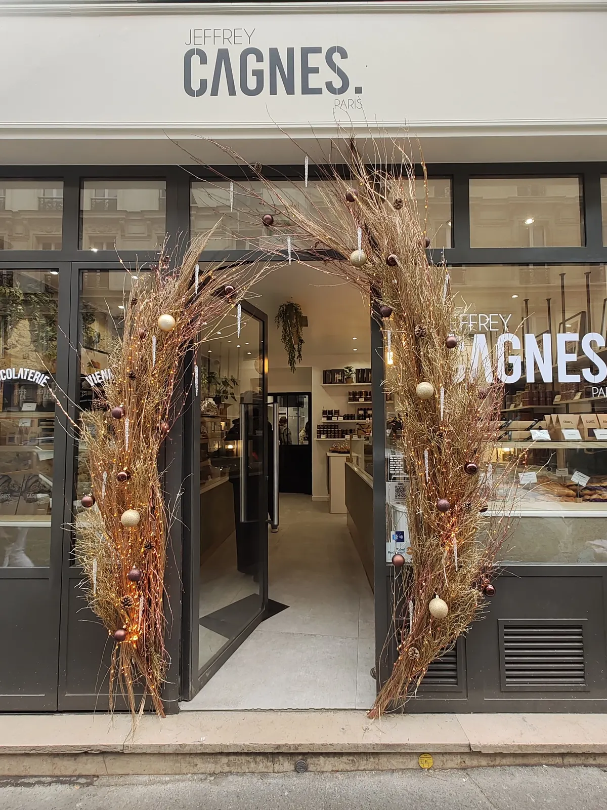 Pâtisserie Jeffrey Cagnes — vitrine de Noël